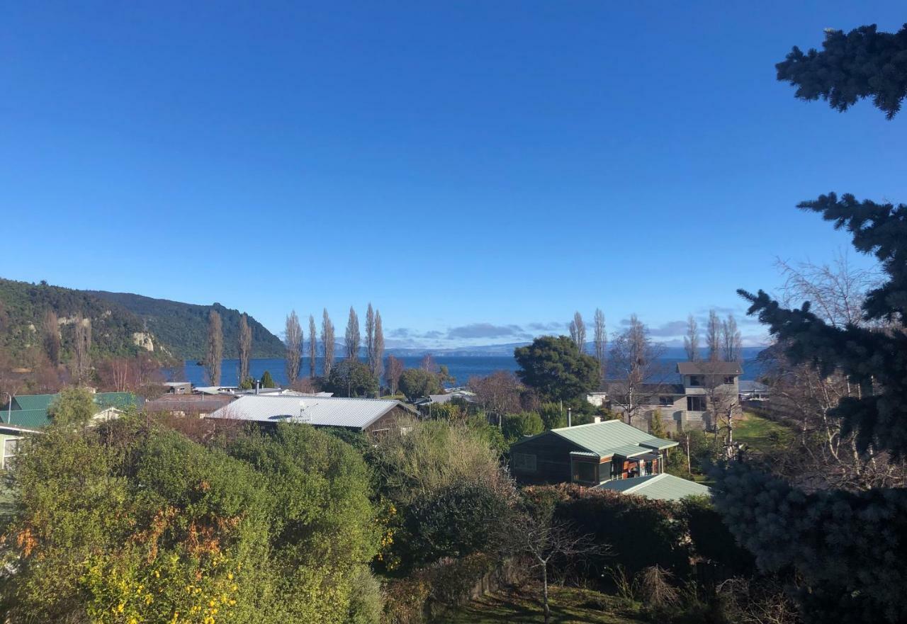 Kinloch Lakeview Lodge - Taupo Екстер'єр фото